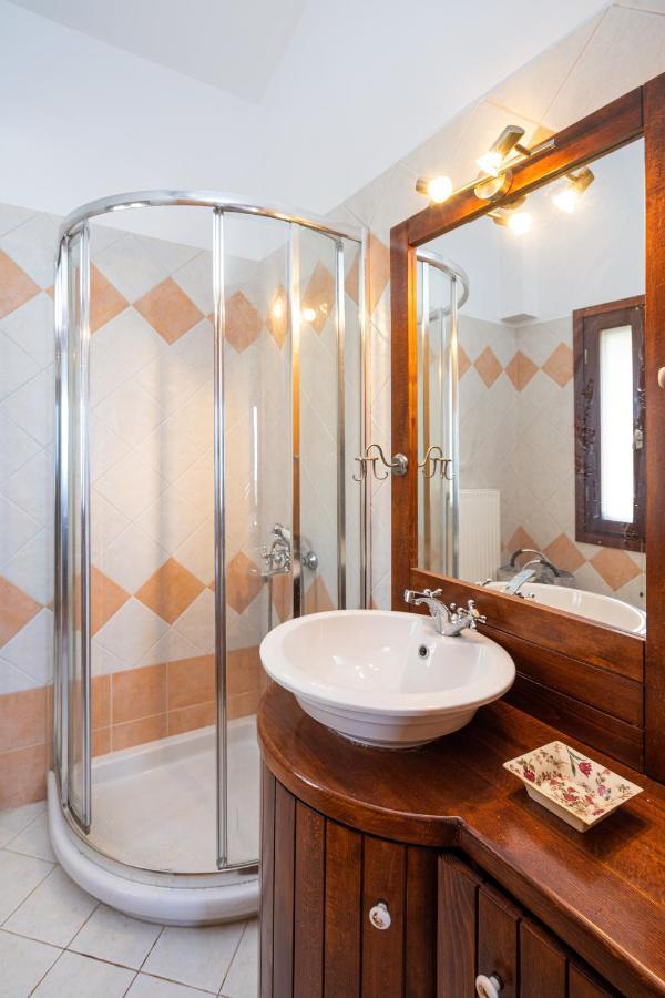 Maisonette In Roussa Ekklisia Sitia  Buitenkant foto
